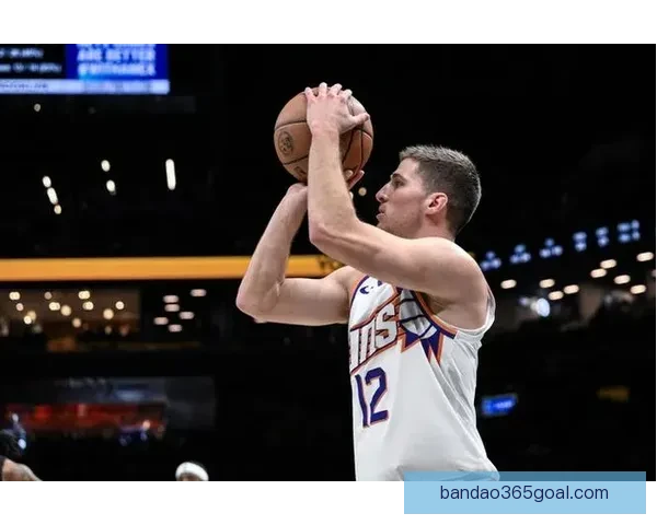 吉莱斯皮打破理查德森三分纪录 以227记三分创太阳队史新高